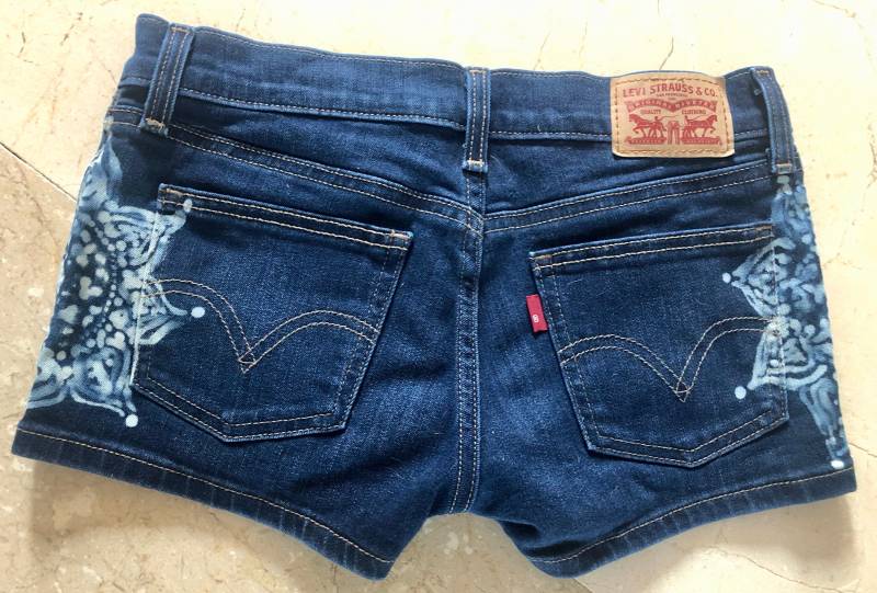 Verstrickt Jean Shorts Größe 25 Verstrickt Jean Shorts Größe 25 von Ragz2Bitches