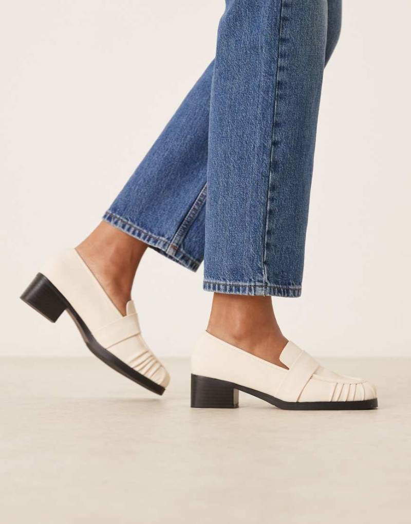 RAID - Aarvi - Loafer in Creme mit eckiger Zehenpartie-Neutral von Raid