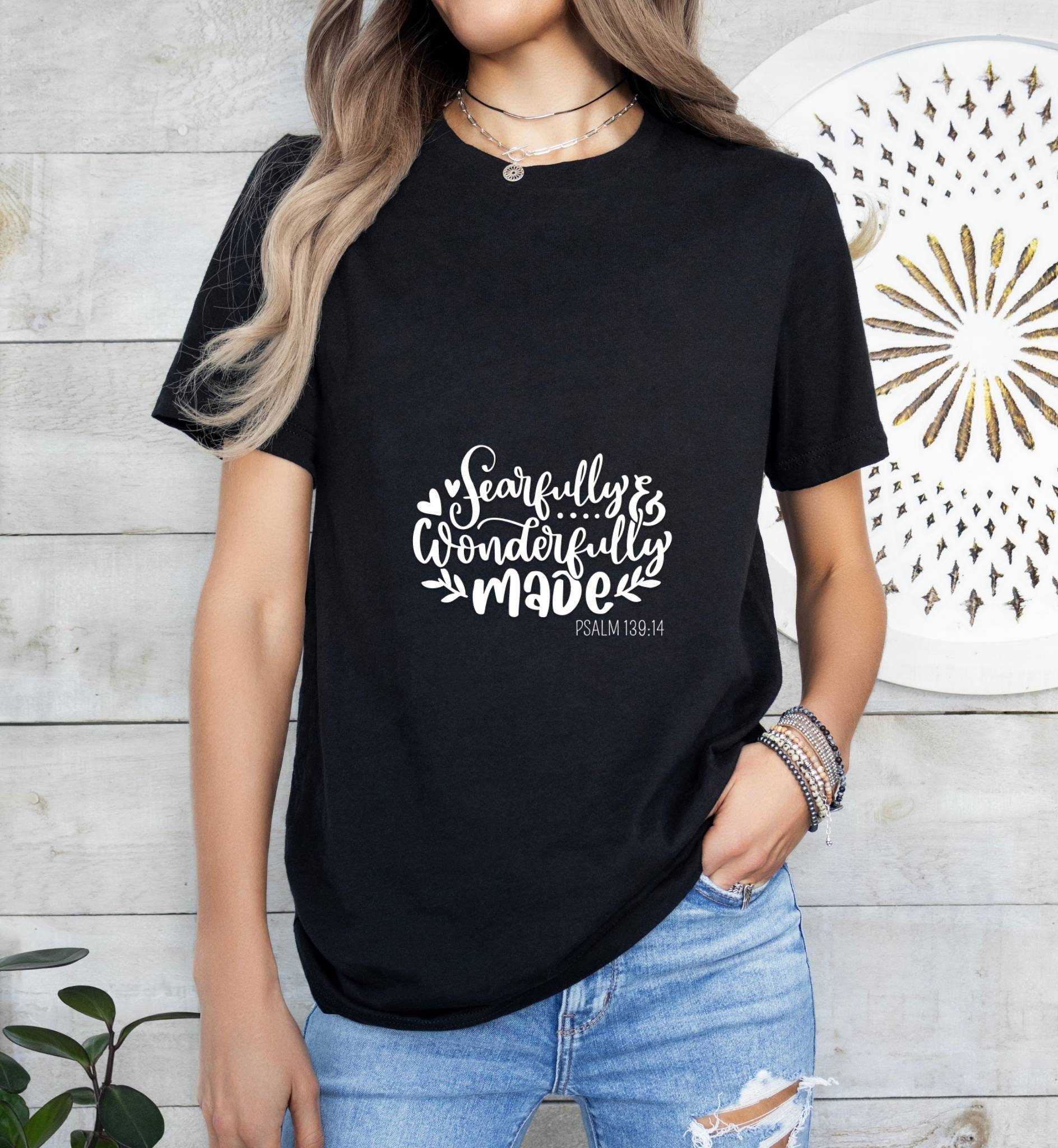 Fürchterlich Wunderbar Gemachtes Shirt Christliches Bibel-Vers-T-Shirt von RaidenGateDesign