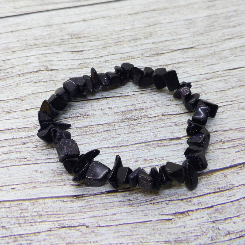 Cairo Nachtperlen Chips Perlen Dehnbares Armband. Kairo Nachtarmband, Nachtschmuck. Damen Edelstein Armband von RaimondsAccessories