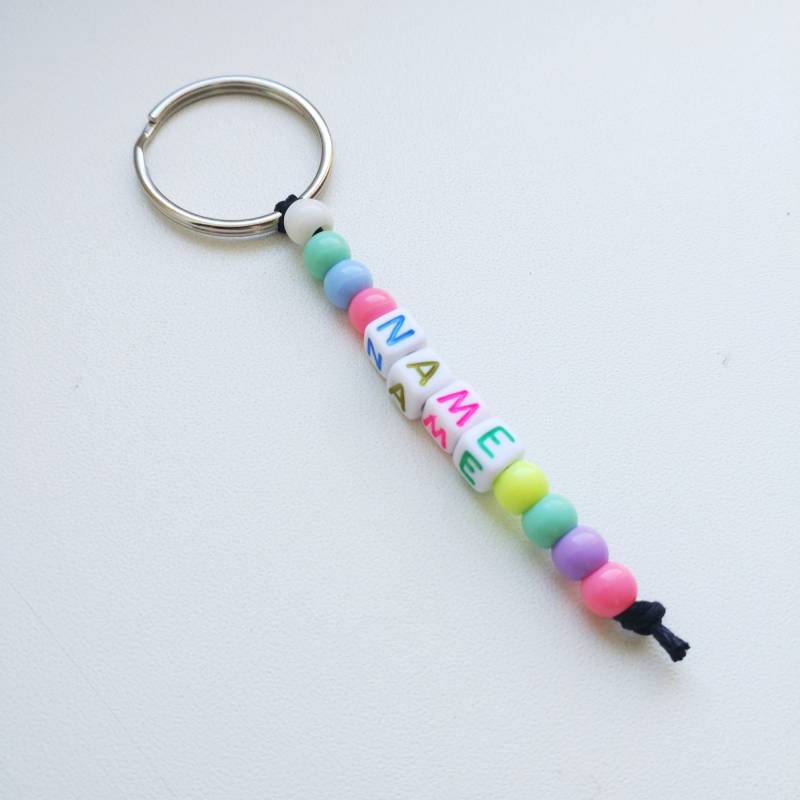 Personalisierter Schlüsselanhänger. Personalisiert Perlen Accessoires Acryl Perfektes Geschenk, Personalisierter Perlenschlüsselbund von RaimondsAccessories