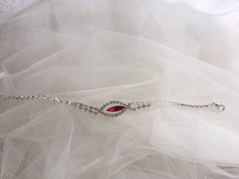 Rotes Armband, Brautrotes Vintage Inspiriertes Silber, Rotes Strass Kristall Rot, Abendarmband von RainBling
