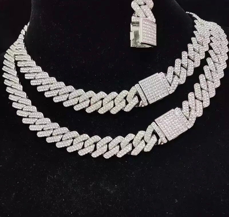 Iced Out Kette Für Männer Hiphop Silber Diamond Necklare 925 Silber Zirkon Iced Out Kette Für Männer Hiphop Silber Diamond Necklare 925 Silber Zirkon von RainDropDE