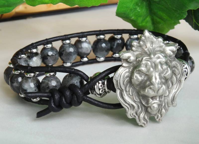 Löwenarmband, Labradorit Lederarmband, Löwe Schmuck, Larvikit Schwarz Leder Wrap, Rt070 von RainTreeEssentials