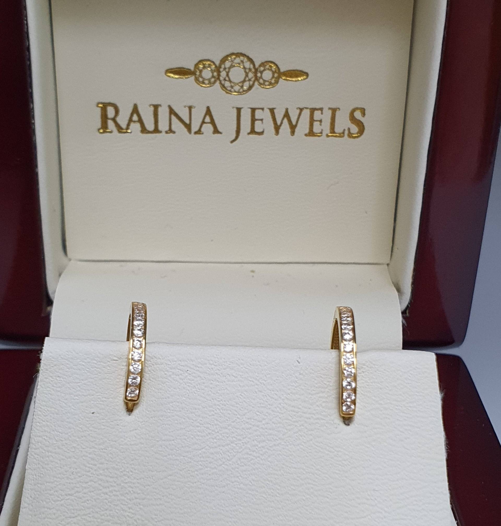 22K Gelbgold Runde Zirkonia Creolen von RainaJewels