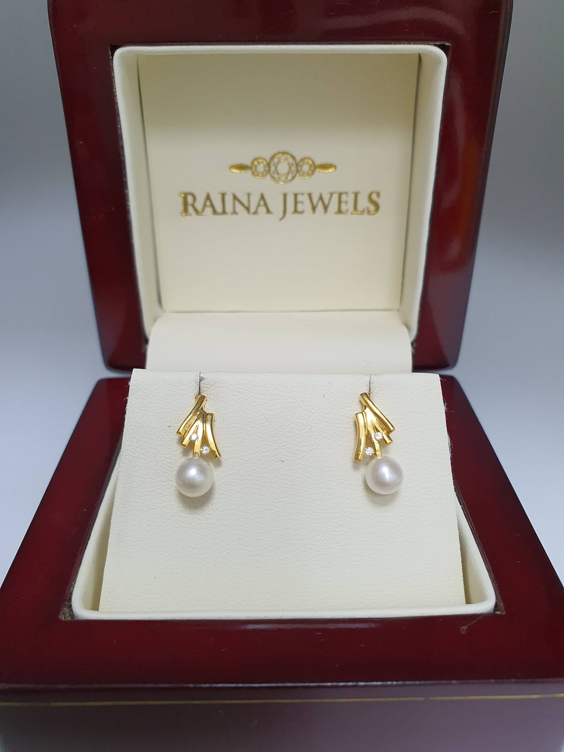 22K Gelbgold Süßwasserperlen & Zirkonia Ohrstecker von RainaJewels