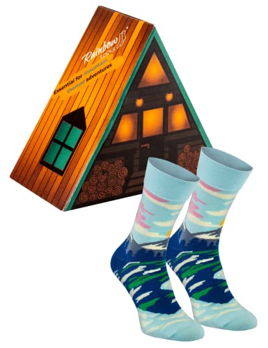 Rainbow Socks - Unisex Damen Herren - Farbige Reisesocken In Einer Berghütte - Als Geschenk Für Einen Reisenden, Touriste- 1 Paar - BERGHÜTTE - 47-50 von Rainbow Socks