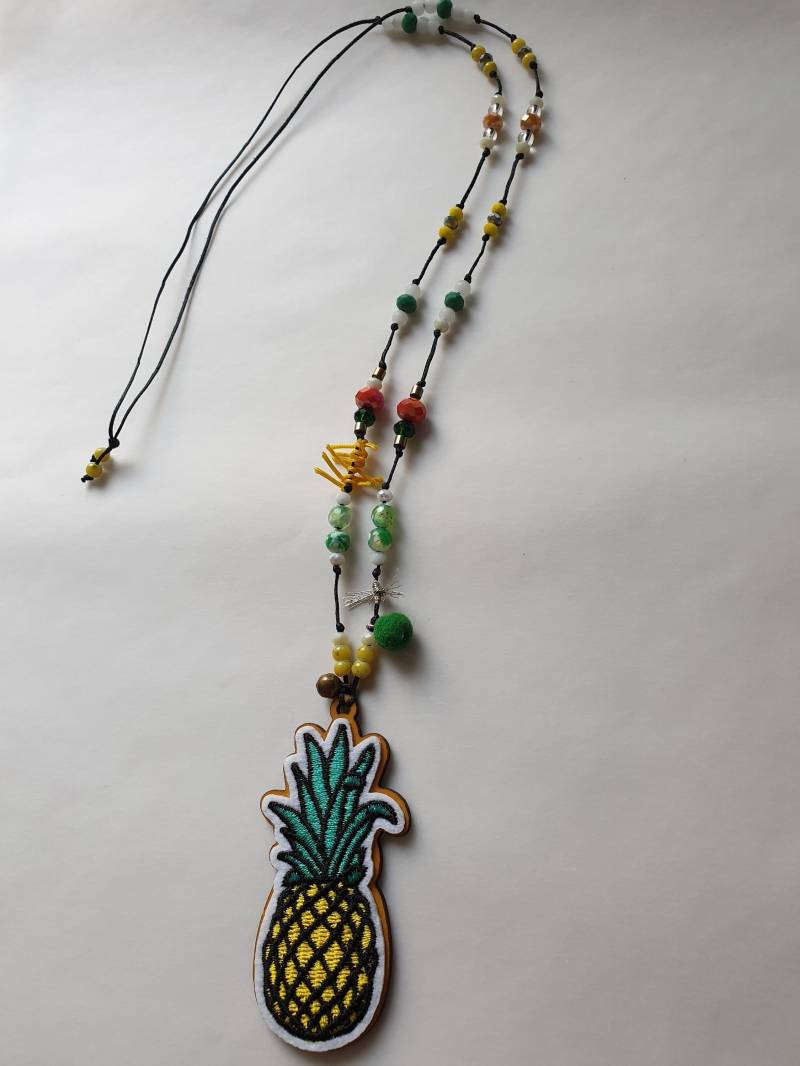 Lange Ananas Gelb Und Grün Statement Halskette von RainbowDreamsbyMaria