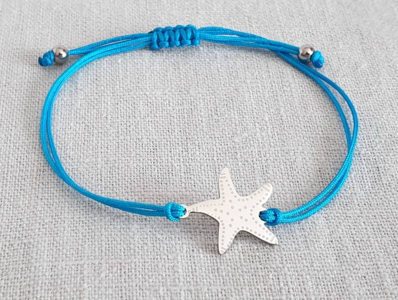 Armband Seestern Edelstahl in Geschenkverpackung, Zart Und Filigran Wunschfarbe Große Farbauswahl, Größenverstellbar von RainbowFairground