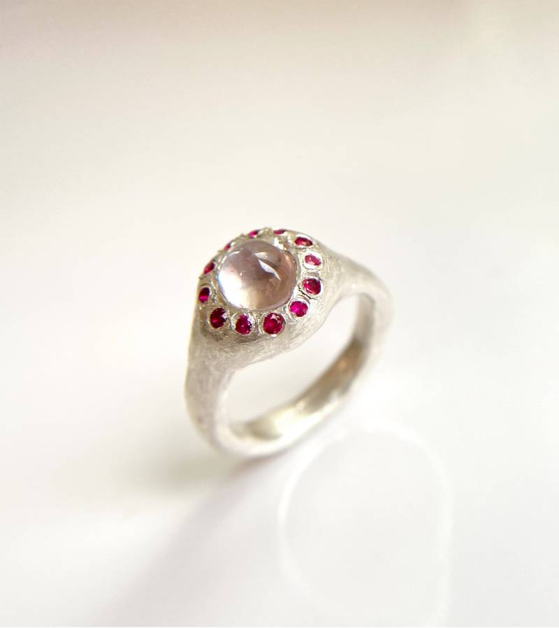 Rosa Cabochon Spinell Ring Mit Rotem Rubin, Vintage Sterling Silber, in Lager von RainbowOfBijou