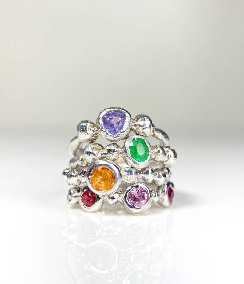 Süße Candy Stapelringe - Regenbogen-Mix Mit Pinken Spinellen, Fanta Spessartin, Smaragd & Flieder Saphir, Sterling Silber, Auf Lager von RainbowOfBijou