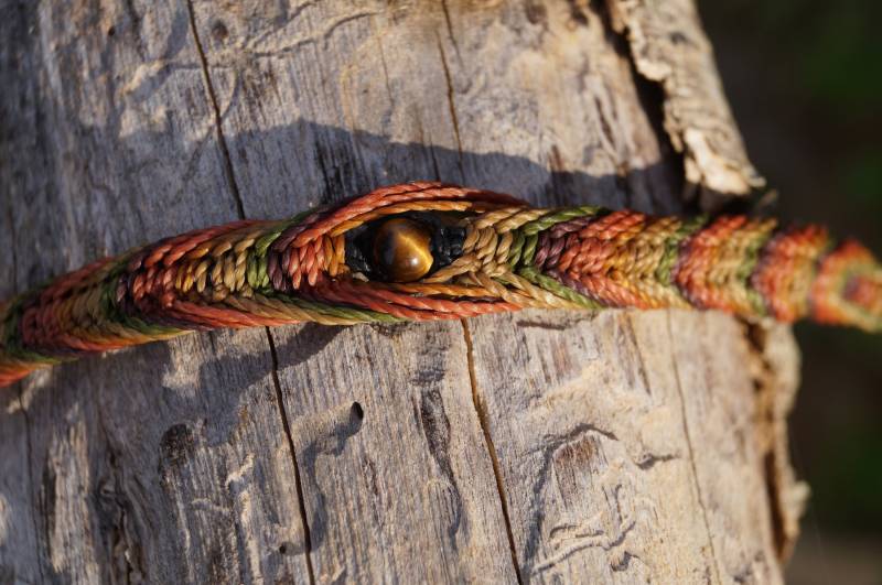 Makrameearmband Mit Edelstein/Armband Farbverlauf/Messing/Freundschaftsarmband/Bohemian/Hippie/Geschenke/Festivals von RainbowSoulDesign