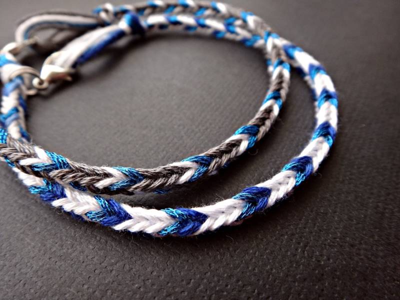 Grau, Weiß Und Blau Handgefertigtes Junior Jungen Freundschaftsarmband Paar Armbänder Set Von 2 von RainieLoveThings