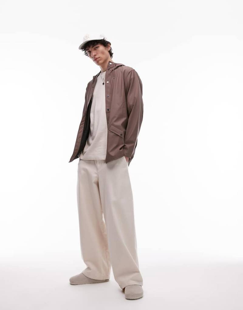 Rains - 12010 - Kurze, wasserdichte Jacke in Braun von Rains