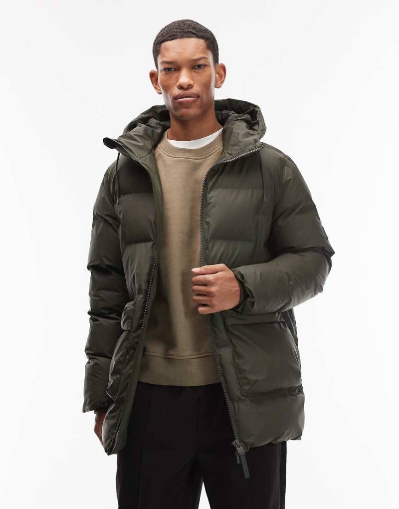 Rains - 15210 Alta - Wasserdichter, langer Parka in Dunkelgrün mit Cargotaschen von Rains