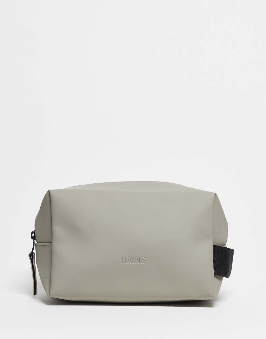 Rains - Kleiner, wasserdichter Kulturbeutel in Salbeigrün von Rains