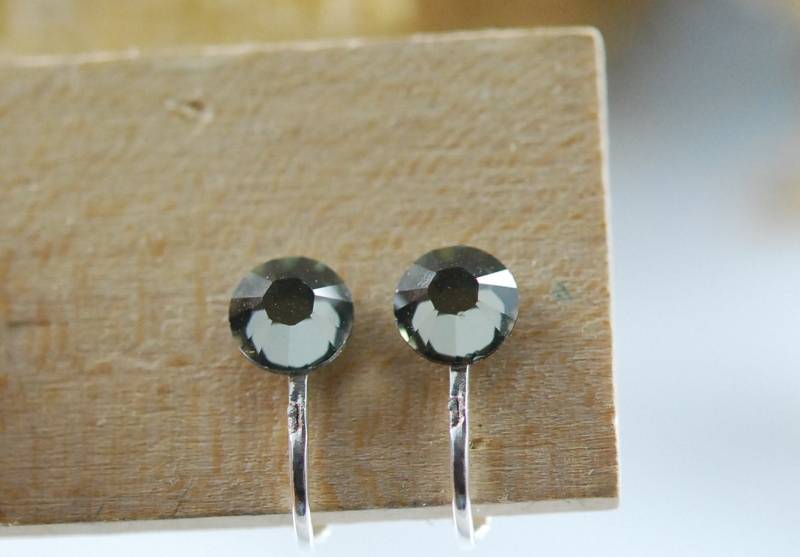 Clip On Ohrstecker - Swarovski Grau von RaisasTreasures