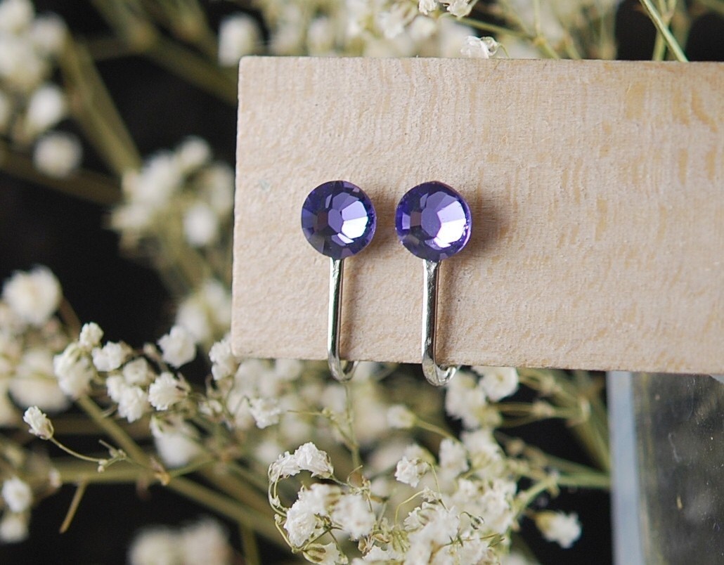 Ohrsteckerclips - Swarovski Tanzanite von RaisasTreasures