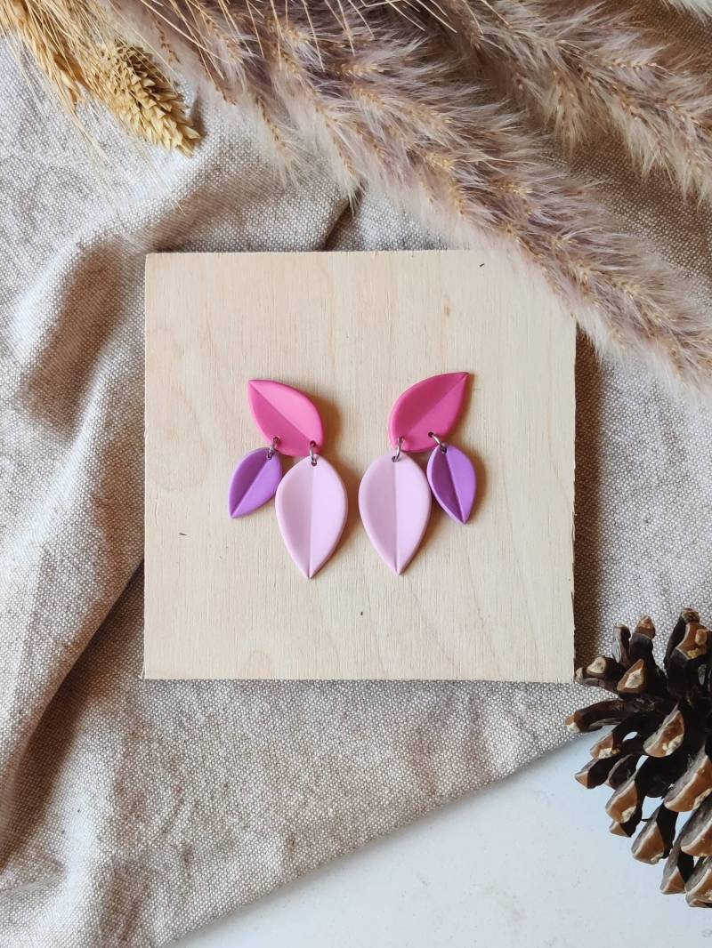 Blatt Ohrringe in Himbeere, Bubbelgum Rosa Und Lavendel. Rückstecker Aus Edelstahl. Herbst Inspirierte Ohrringe. Auf Bestellung Gefertigt von Rajanto