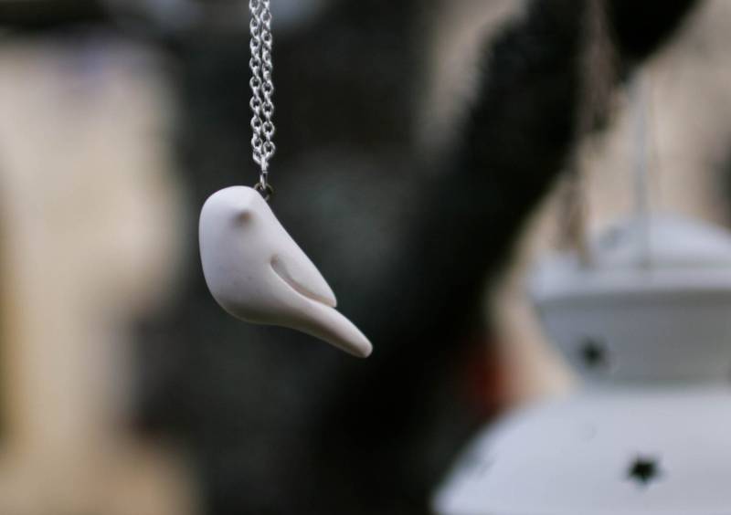 Weißer Vogel Halskette. Von Hand Gefertigte Fimo. Porzellan-Finish - Bestelloptionen Weißer Vogel Halskette. Von Hand Gefertigte Fimo. Porzellan-Finish - Bestelloptionen von Rajanto