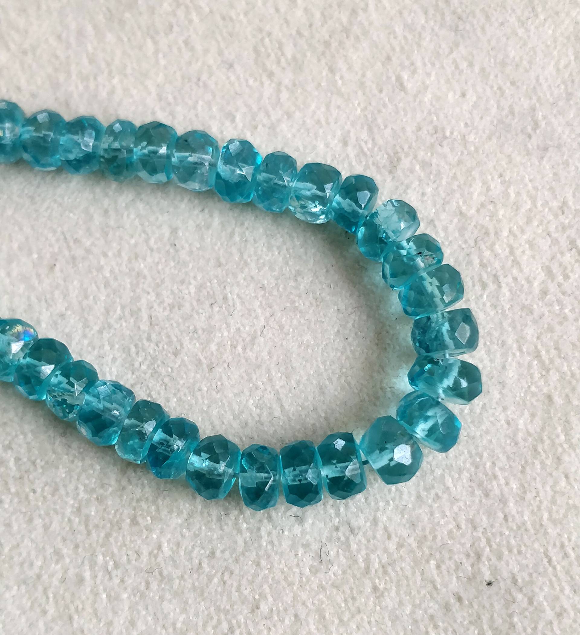 Natürliche Neon Apatit 4 Mm - 5 Facettierte Perlen Rondelle Clean Beads Heilenergie Edelsteine Blau 16" Strang von RajwadaGems