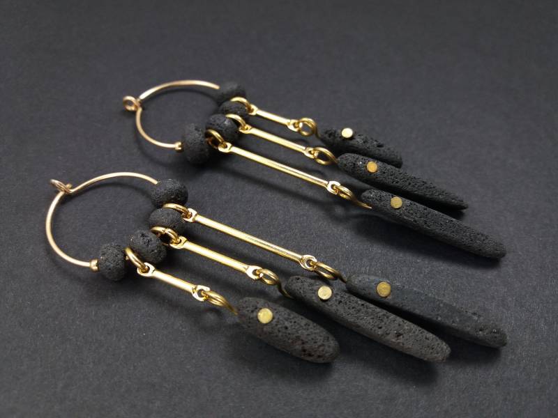 Gold Filled Lava Stein Ohrringe, Gold Tropfen Lange Statement Schwarz Und Ohrringe Gold Filled Lava Stein Ohrringe, Gold Tropfen Lange Statement Schwarz Und Ohrringe von RakefetMorAnalog