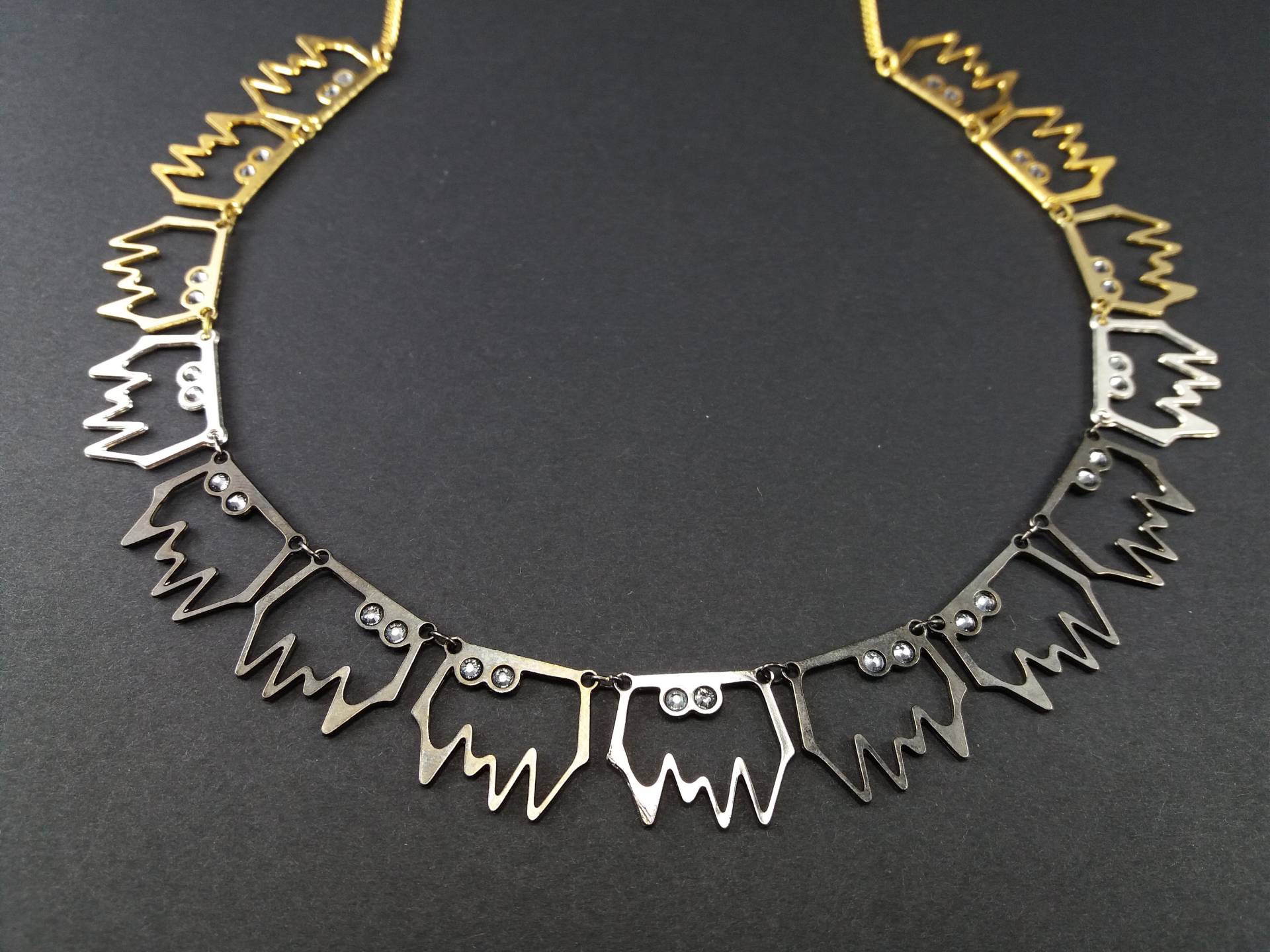 Space Monsters Halskette, Tier Schmuck, Silber Gold Schwarz Swarovski Kristalle Statement Halskette Space Monsters Halskette, Tier Schmuck, Silber Gold Schwarz Swarovski Kristalle Statement Halskette von RakefetMorAnalog