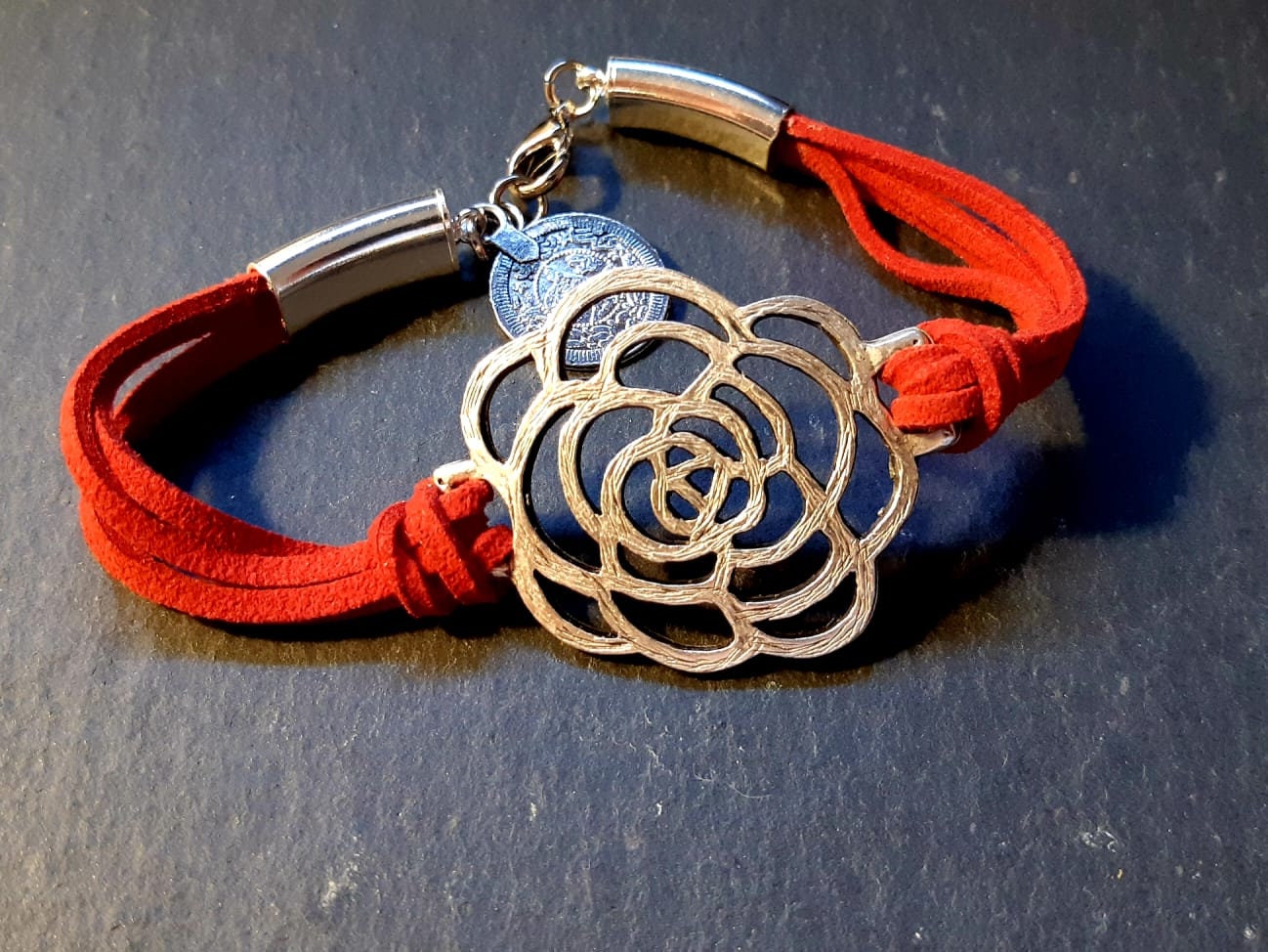Damen Lederarmband , Blumenarmband Statement Armband Silbernes Metallarmband Einzigartiges Damen Lederarmband , Blumenarmband Statement Armband Silbernes Metallarmband Einzigartiges von Rakelika