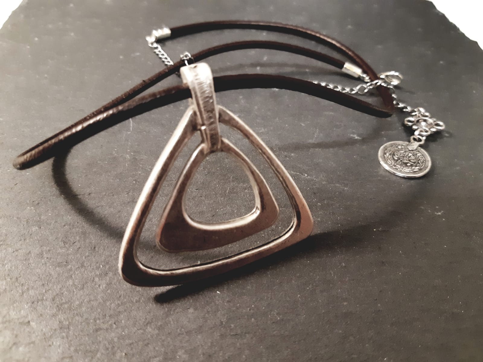 Frauen Leder Halskette , Statement Boho Schmuck Anhänger Frauen Leder Halskette , Statement Boho Schmuck Anhänger von Rakelika