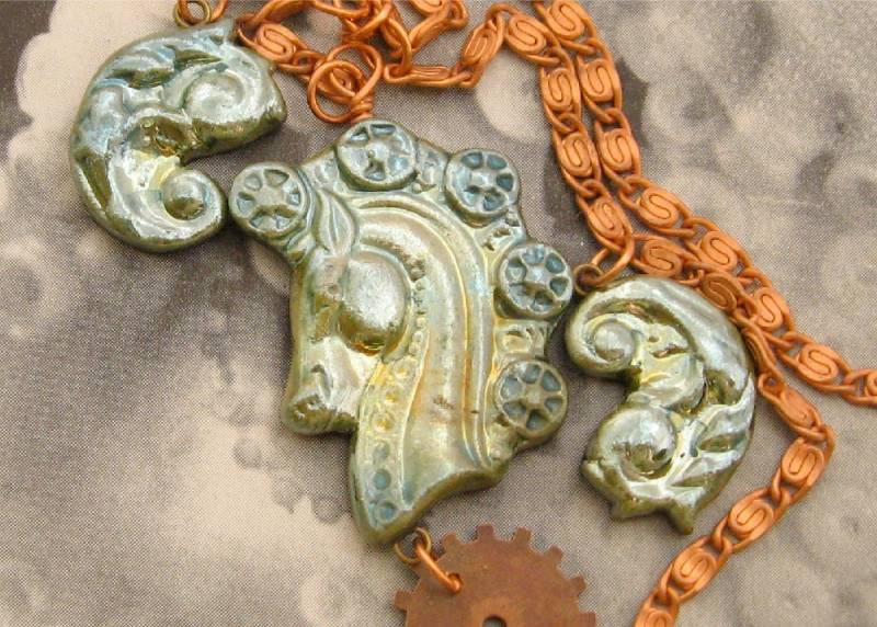 steampunk Halskette - Seafoam Green Horse Mit Gangschaltung steampunk Halskette - Seafoam Green Horse Mit Gangschaltung von Rakumancy