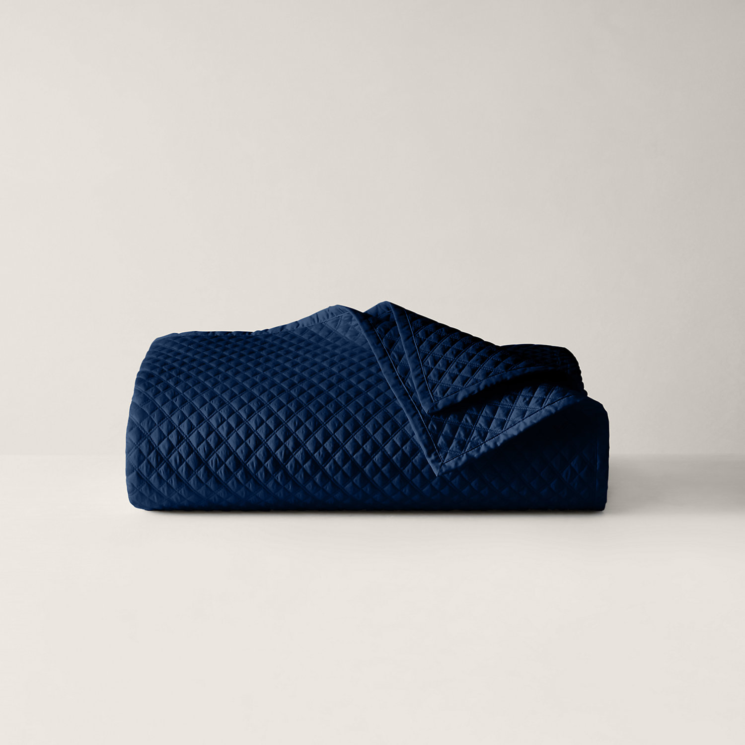 Steppdecke aus Atlas mit Argyle-Muster Steppdecke aus Atlas mit Argyle-Muster von Ralph Lauren Home