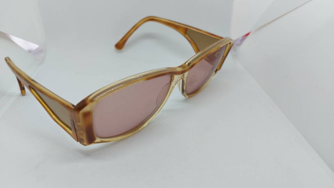 Vintage Von Furstenberg Kate B02 Ovale Brille von RalphaRecycled