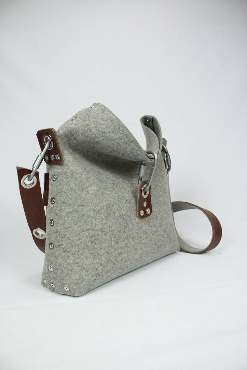 Filz Umhängetasche Handgefertigte Wolle Geldbörse Mit Lederband von Rambag