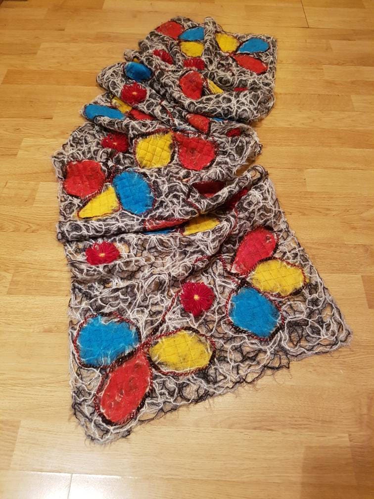 Wollschal "Winterblüten" Wollschal "Winterblüten" von Ramicrazywool