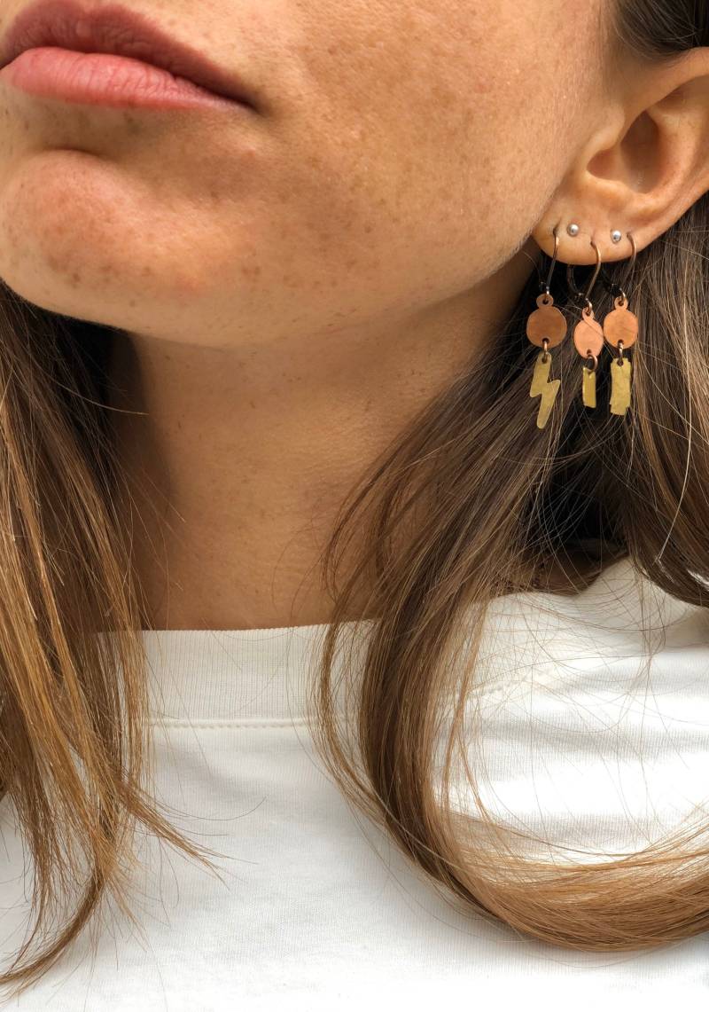 Micro Maya Reifen - Zweige Handgeschlagen Kupfer Und Messing Ohrringe von RaminiShop