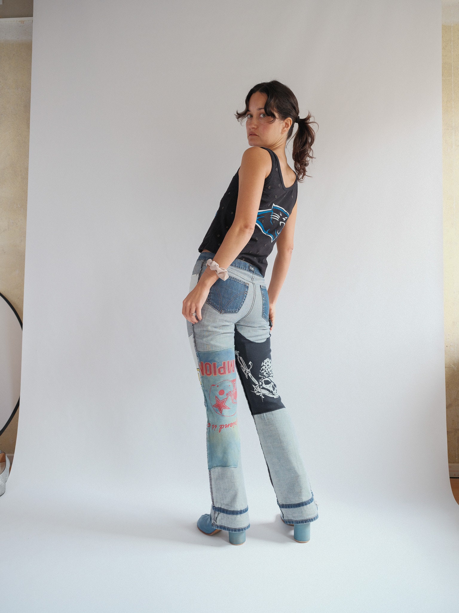 Verkauft Archiv Y2K Dolce & Gabbana American Football Patchwork Ensemble Jeans Und Tank Top Xs von RamonaRamonas