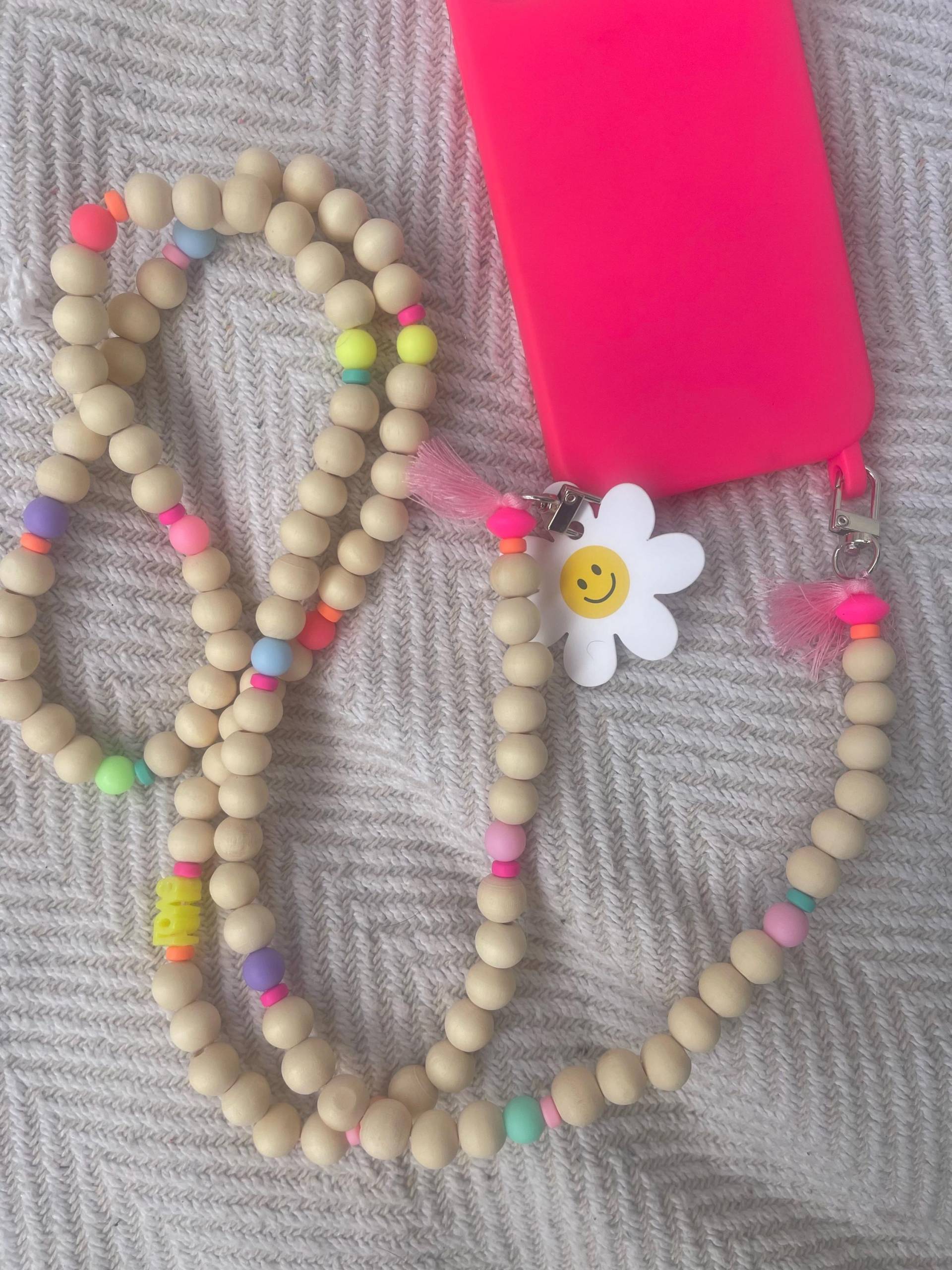 Handykette Love Boho Neon Orange Pink Holzperlen Quasten Hippie Bodycross Gold Ohne Hülle von Ramonaslovelythings