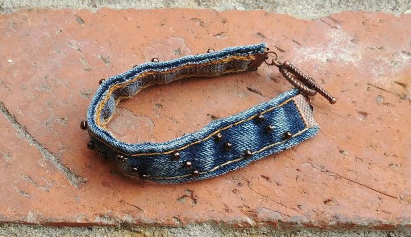 Armband Denim Blue Jeans Armband, Perlen Schmuck, Country Western, Schmuck Aus Jeans, Boho Vintage W7 Armband Denim Blue Jeans Armband, Perlen Schmuck, Country Western, Schmuck Aus Jeans, Boho Vintage W7 von RanchoArt
