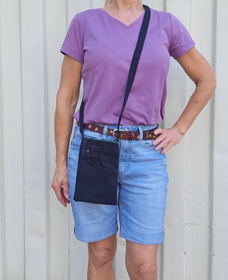 Denim Crossbody Tasche, Messenger Tasche Schwarz, Handytasche, Recycelte Jeans, Schwarze Jeanstasche, Beuteltasche Umhängetasche, Hands Free D59 Denim Crossbody Tasche, Messenger Tasche Schwarz, Handytasche, Recycelte Jeans, Schwarze Jeanstasche, Beuteltasche Umhängetasche, Hands Free D59 von RanchoArt