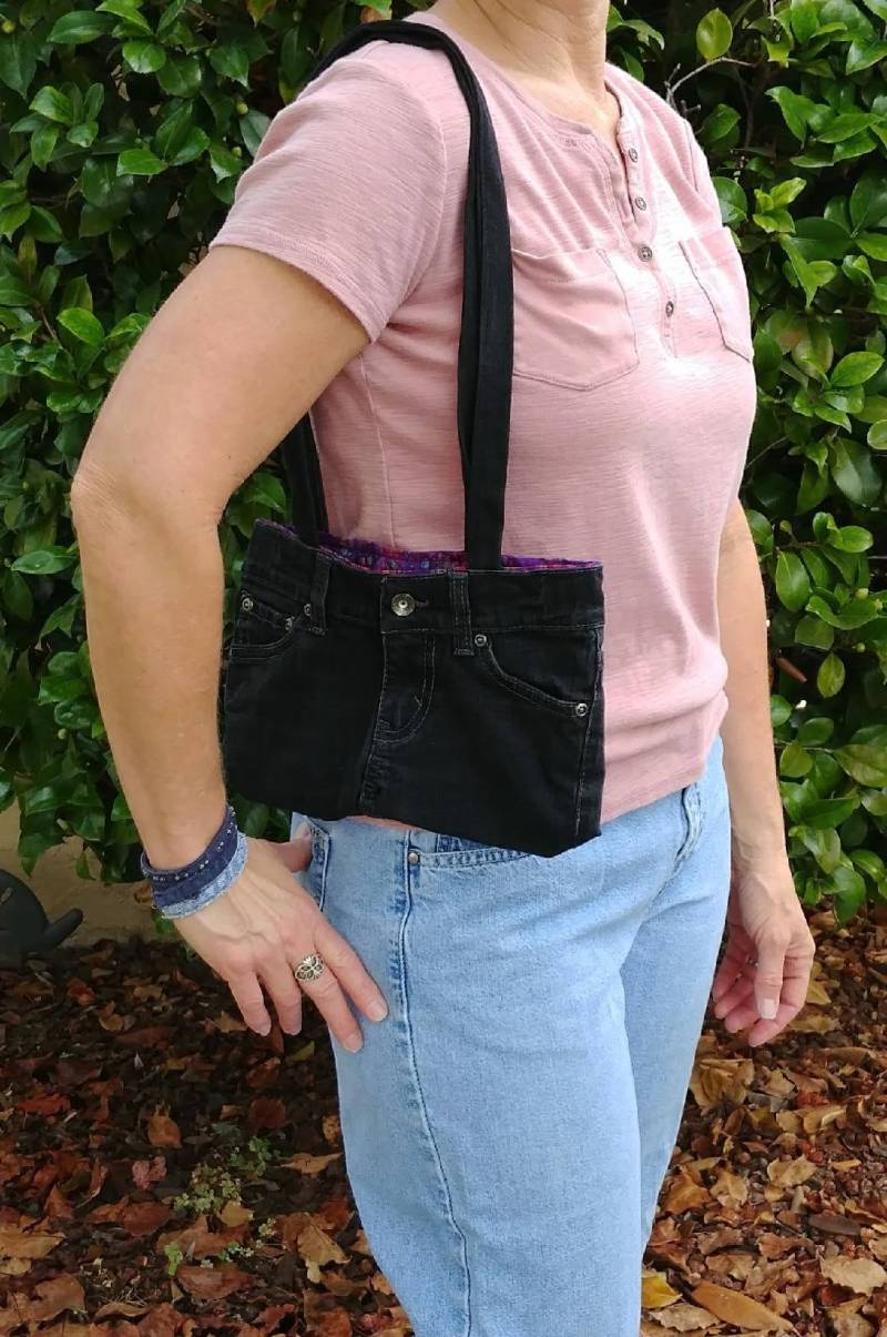 Schultertasche Denim, Schwarze Jeans Handtasche, Geldbörse Handmade, Tragetasche, Schwarz, Recycelt, Jeanshandtasche, Jeanstasche Handgemacht, D23 Schultertasche Denim, Schwarze Jeans Handtasche, Geldbörse Handmade, Tragetasche, Schwarz, Recycelt, Jeanshandtasche, Jeanstasche Handgemacht, D23 von RanchoArt