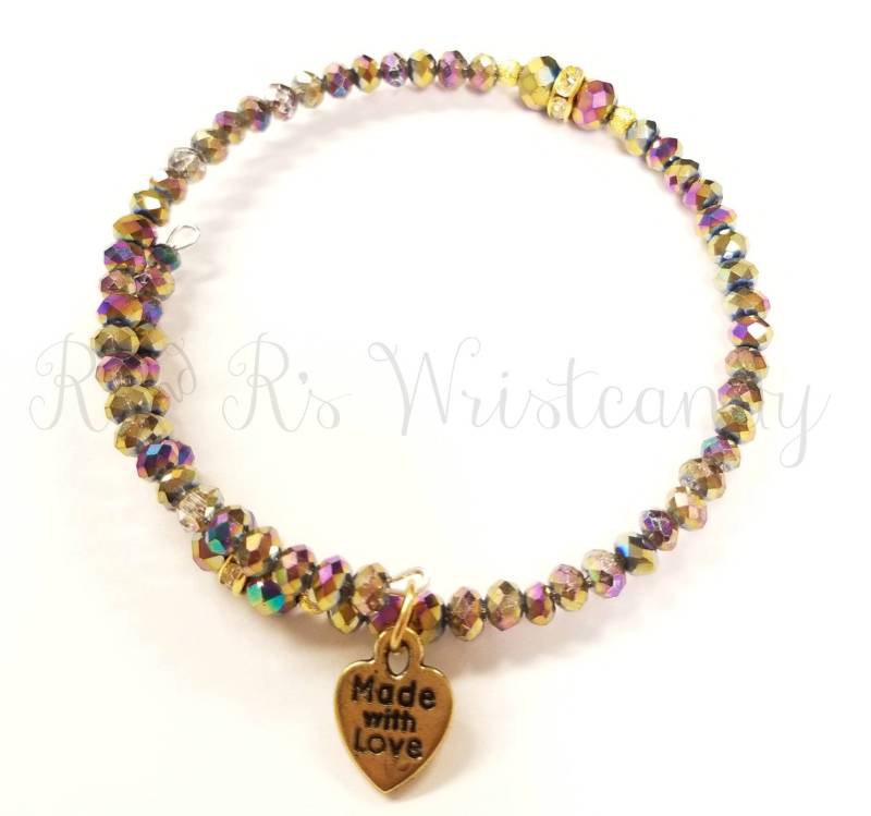 Handgemachtes Perlenarmband Aus Memory Wire Facettierte Acrylspirale Handgemachtes Perlenarmband Aus Memory Wire Facettierte Acrylspirale von RandRsWristCandy