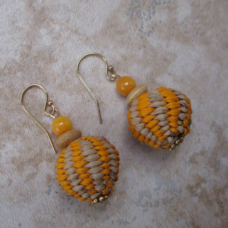 Pfirsich Und Grün Iraca Faser Ohrringe - Boho Gewebt von RandallVDesigns