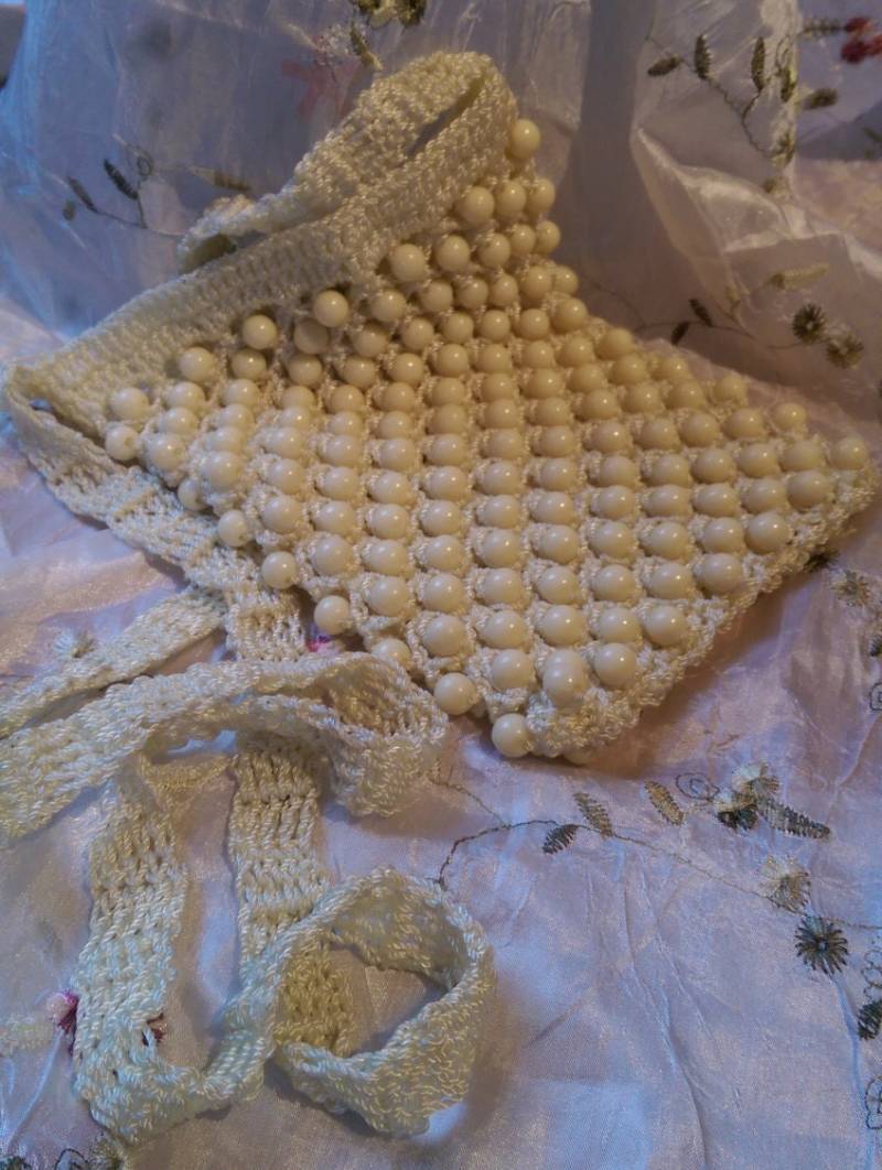 Vintage Perlen Gehäkelte Handtasche Vintage Perlen Gehäkelte Handtasche von RandomAttic33