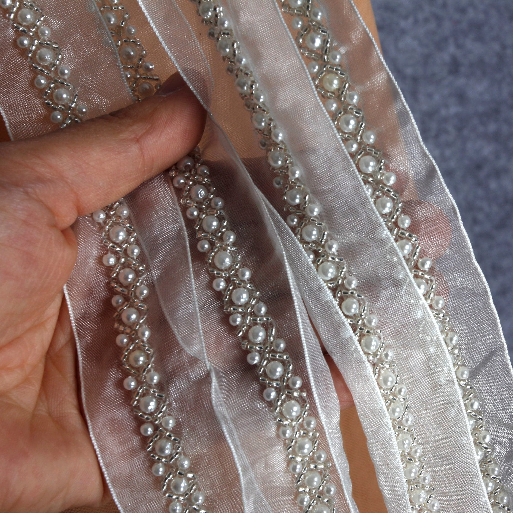 5 Meter Handgemachter Perlenbesatz Brautkleid Gürtel Assecories 5 Meter Handgemachter Perlenbesatz Brautkleid Gürtel Assecories von Randyfabrics