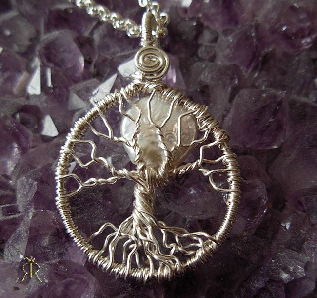 Romantisch - Mondlicht Zierlicher Lebensbaum Mit Sterling Silber Platte -Lebensbaum Anhänger Halskette Romantisch - Mondlicht Zierlicher Lebensbaum Mit Sterling Silber Platte -Lebensbaum Anhänger Halskette von RaquelChelouche