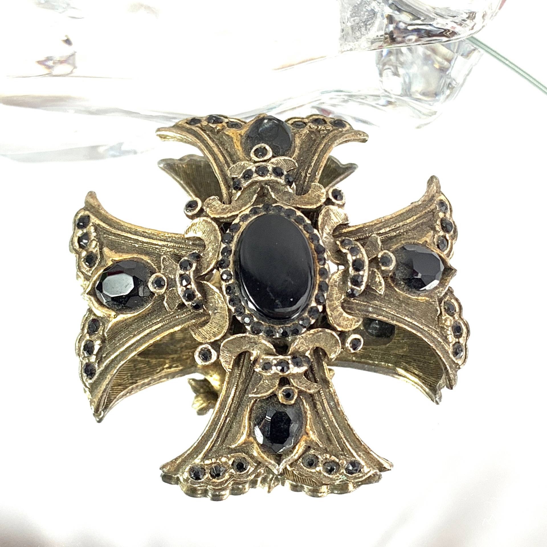 Regal Malteser Kreuz Brosche Anhänger Renaissance Cosplay Seltene Schönheit Vintage von RareBeauty