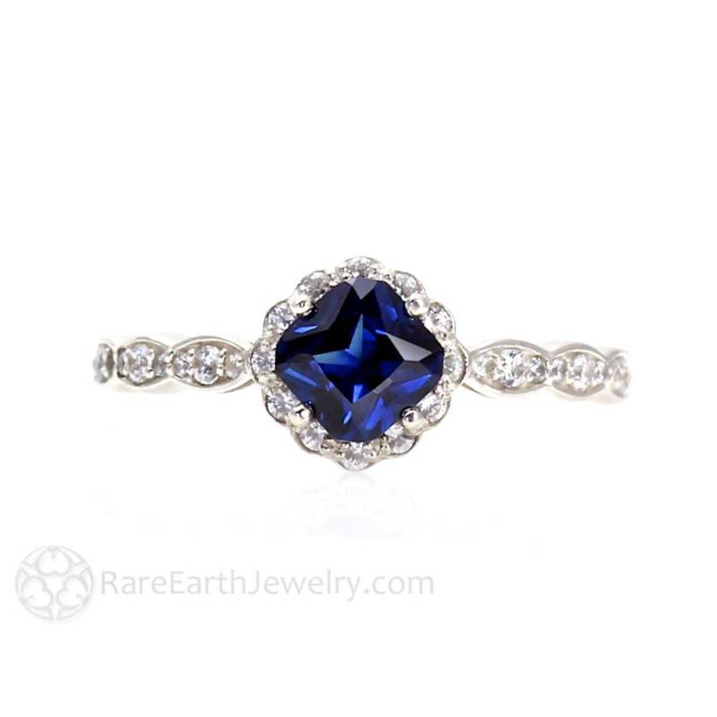 Asscher Blauer Saphir Verlobungsring Im Vintage Stil Diamant Halo in 14K Oder 18K Gold Platin von RareEarth