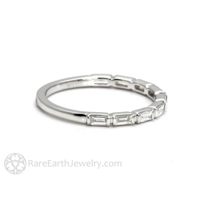Diamant Baguette Ehering Stapelring Mit Baguettes East West Stapelbares Band Massiv 14K 18K Gold Oder Platin von RareEarth