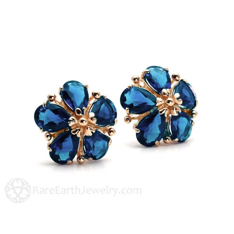 London Blautopas Ohrringe in 14K Gold Blaue Edelstein Ohrstecker Blumen Dezember Birthstone Post von RareEarth