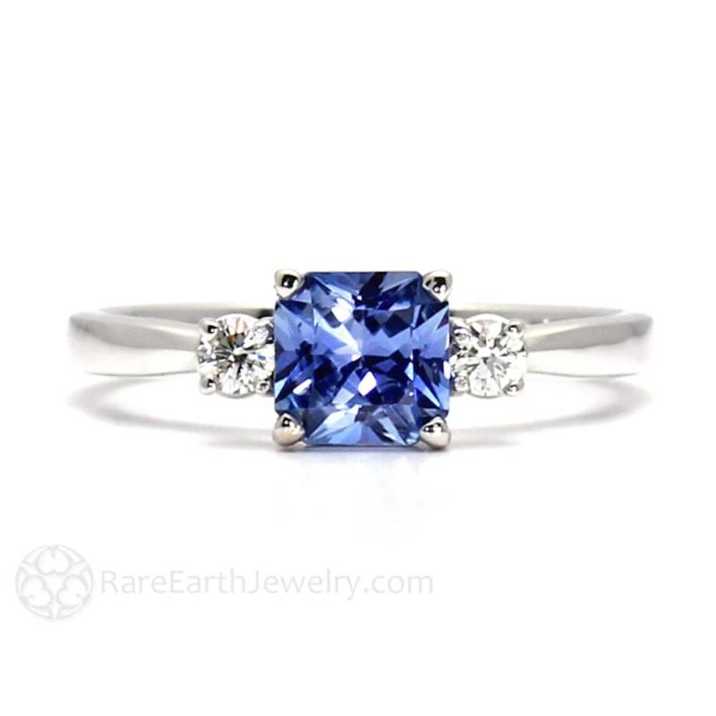 Natürlicher Blauer Saphir Verlobungsring Ceylon Ring 3 Stein Design Asscher Cut Und Diamant Gold Unikat Verlobung Natürlicher Blauer Saphir Verlobungsring Ceylon Ring 3 Stein Design Asscher Cut Und Diamant Gold Unikat Verlobung von RareEarth